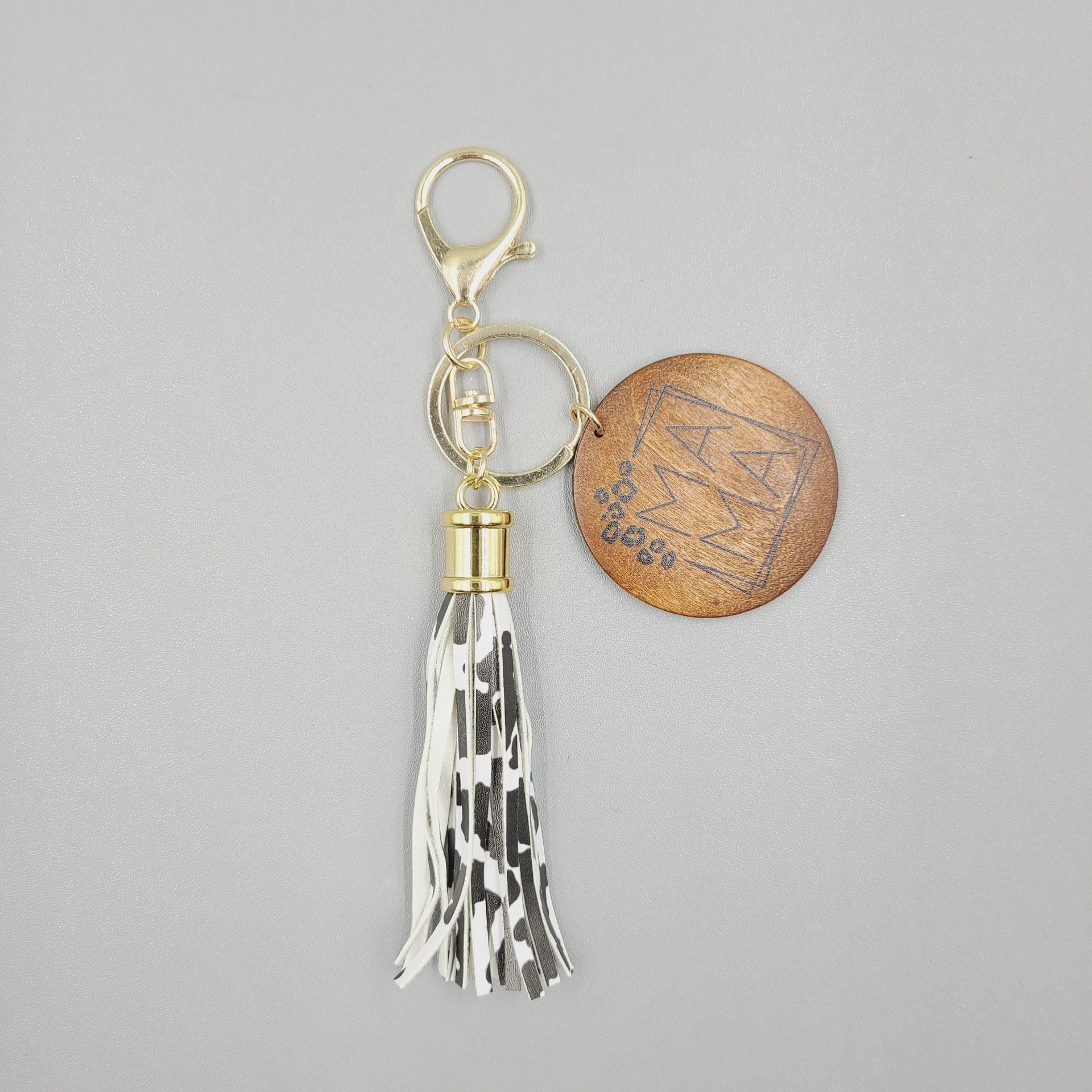 Wholesale 10PCS Wooden Cow Brand Cow Pendant MAMA Leather Tassel Keychain